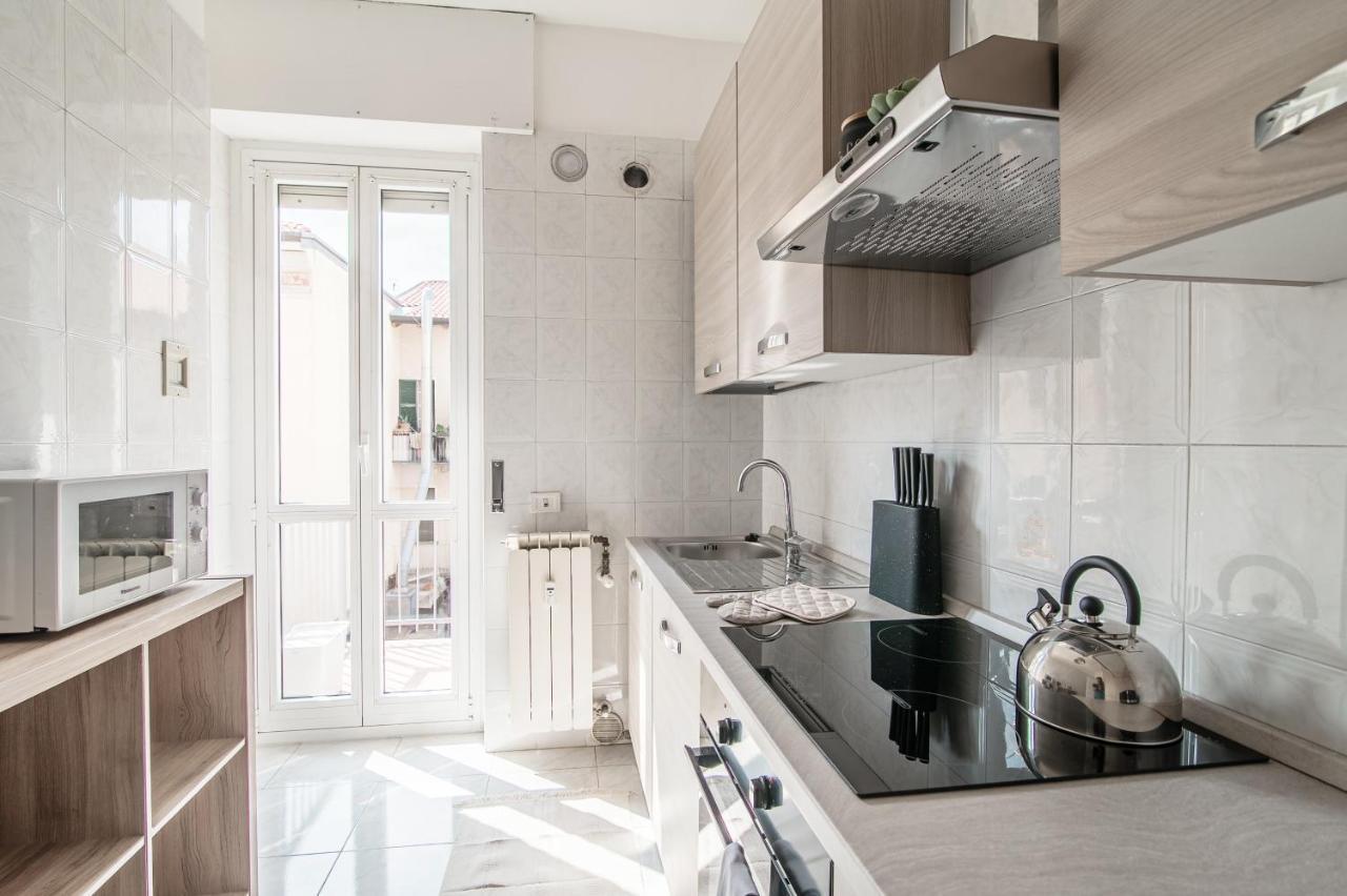 Lovely Suite With Private Parking In Como Eksteriør billede